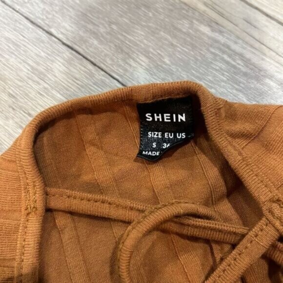 Shein dress - Picture 2 of 2